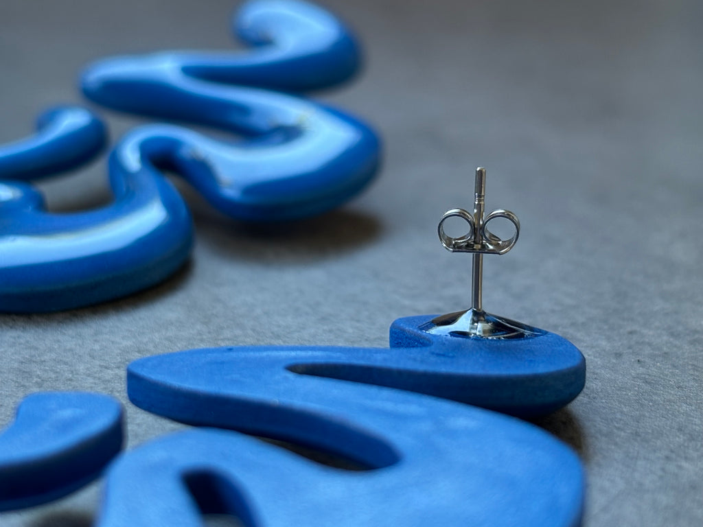 KURVA BLUE