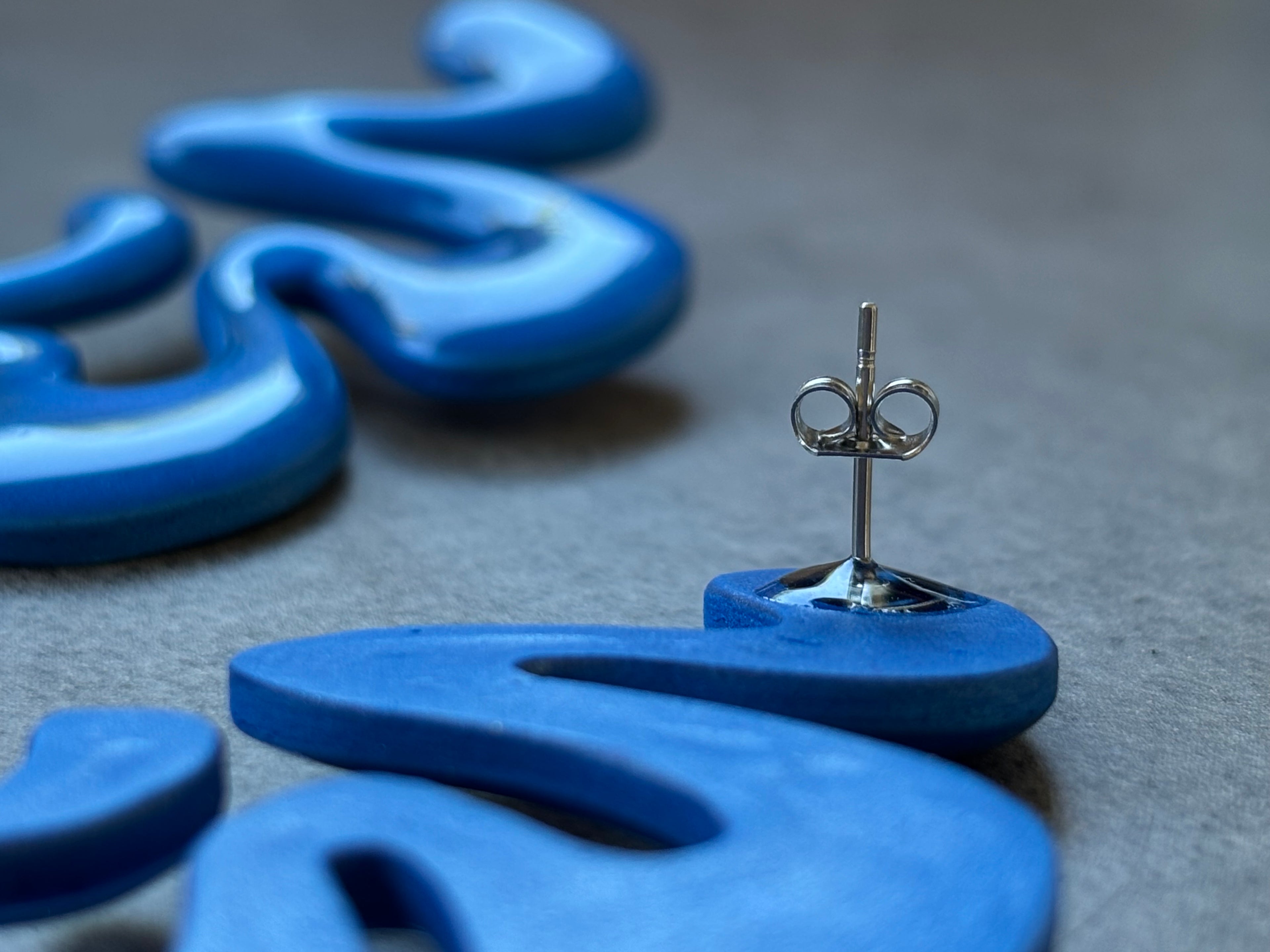 KURVA BLUE